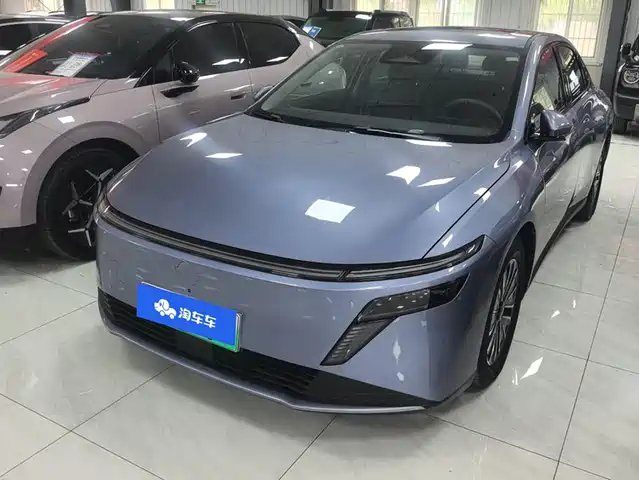  Nissan Nissan N6 2025 Mid Configuration