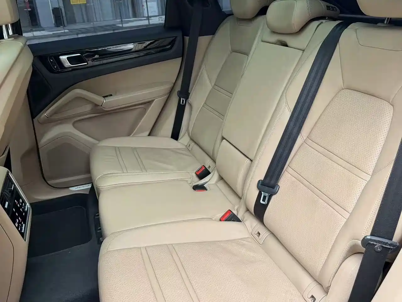 Porsche Cayenne New Energy 2019 Cayenne E-Hybrid 2.0T фото 5
