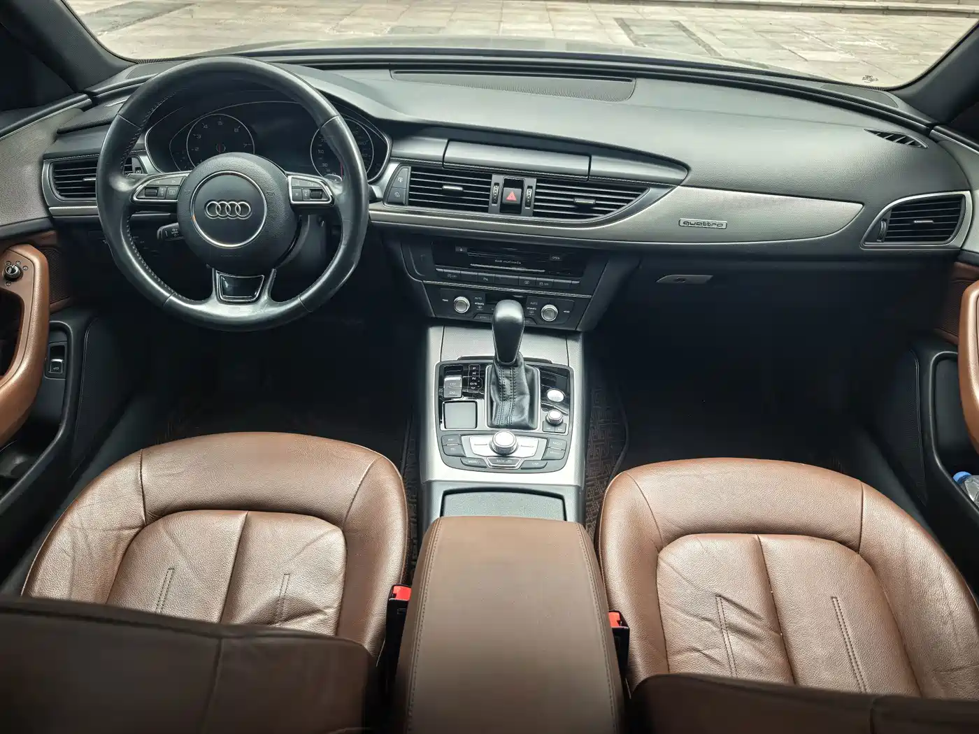 Фото 5 - Audi A6L