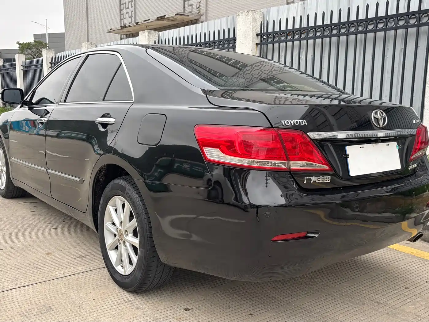 Toyota Camry 2011 200G Classic Anniversary Edition фото 12