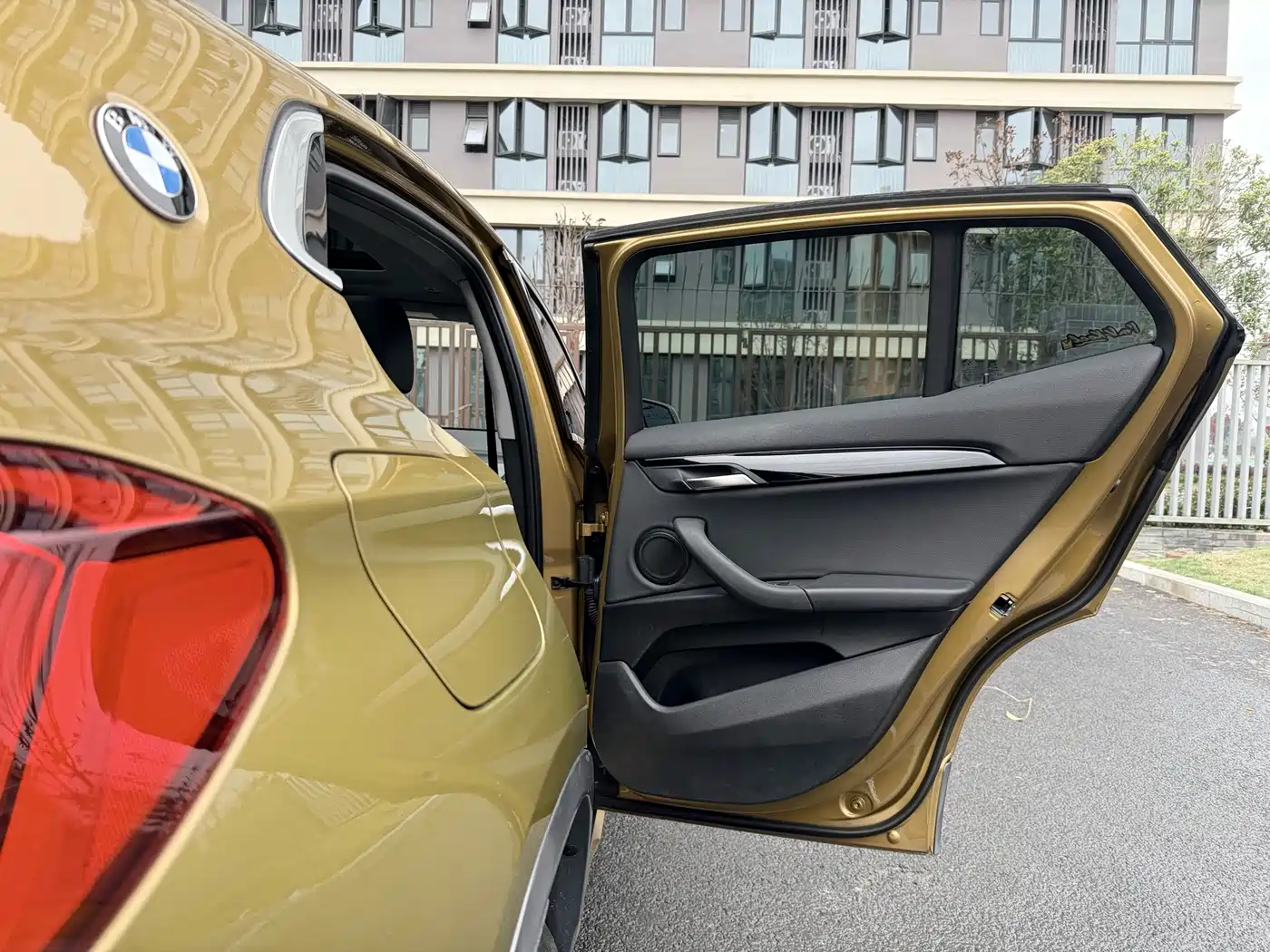 BMW X2 (Import) 2019 sDrive20i M Off-Road Package China VI фото 15