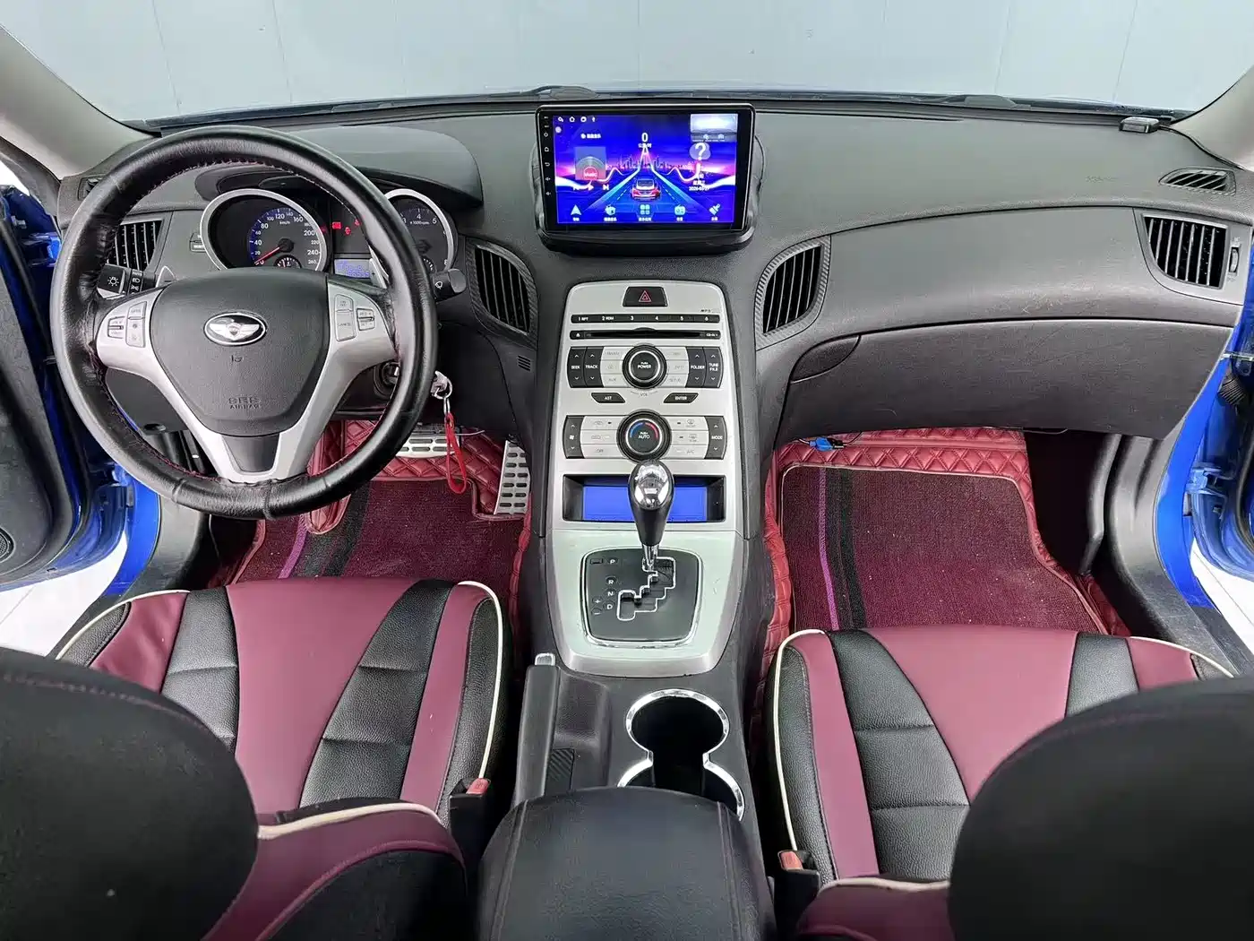 Hyundai Genesis Coupe 2009 2.0T Automatic Elegant Edition фото 9