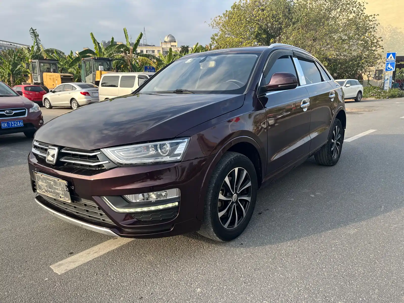 Фото 1 - Zotye SR7