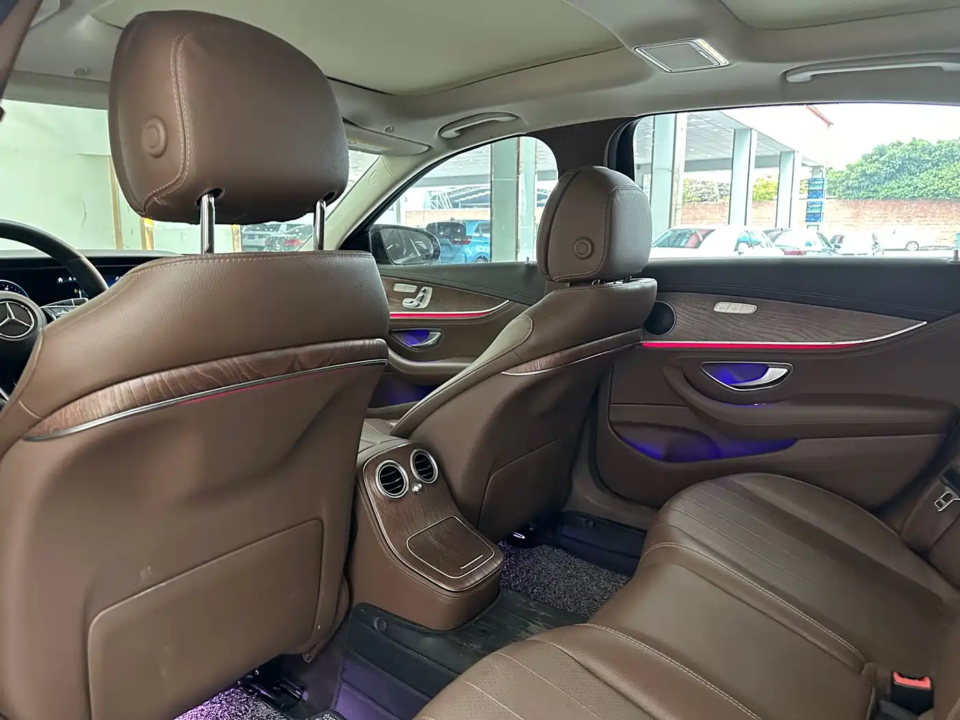Mercedes-Benz E-Class 2023 E 300 L Fashion фото 11