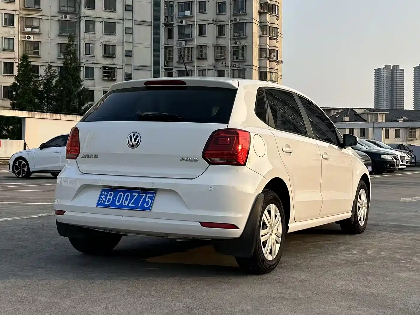 Volkswagen Polo 2016 1.4L Manual Trend фото 7