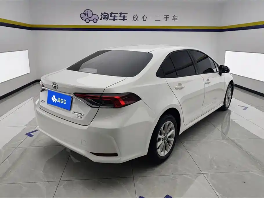 Toyota Corolla 2021 1.2T S-CVT Elite PLUS Edition фото 3