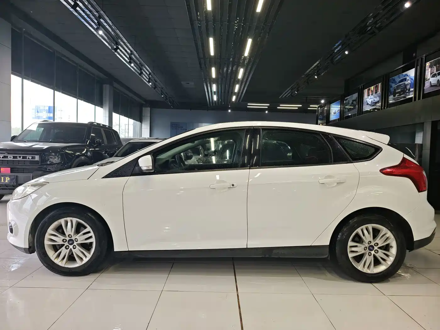 Ford Focus 2012 2012 Hatchback 1.6L Automatic Trend