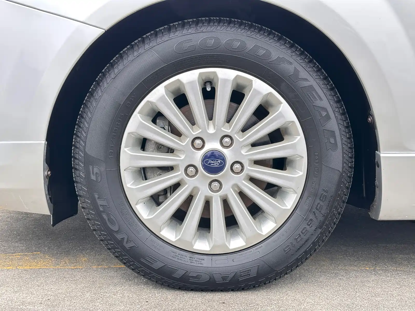 Фото 8 - Ford Focus