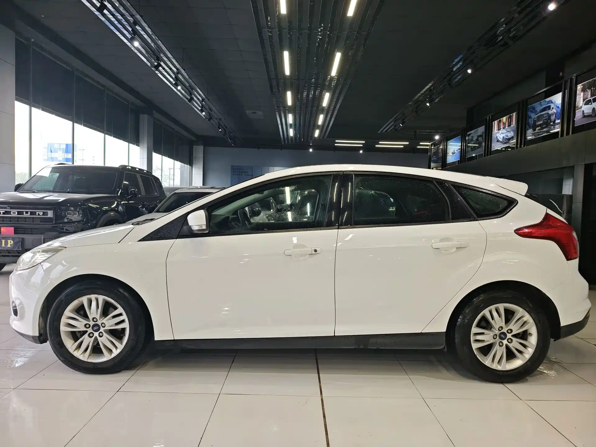 Photo 4 - Ford Focus