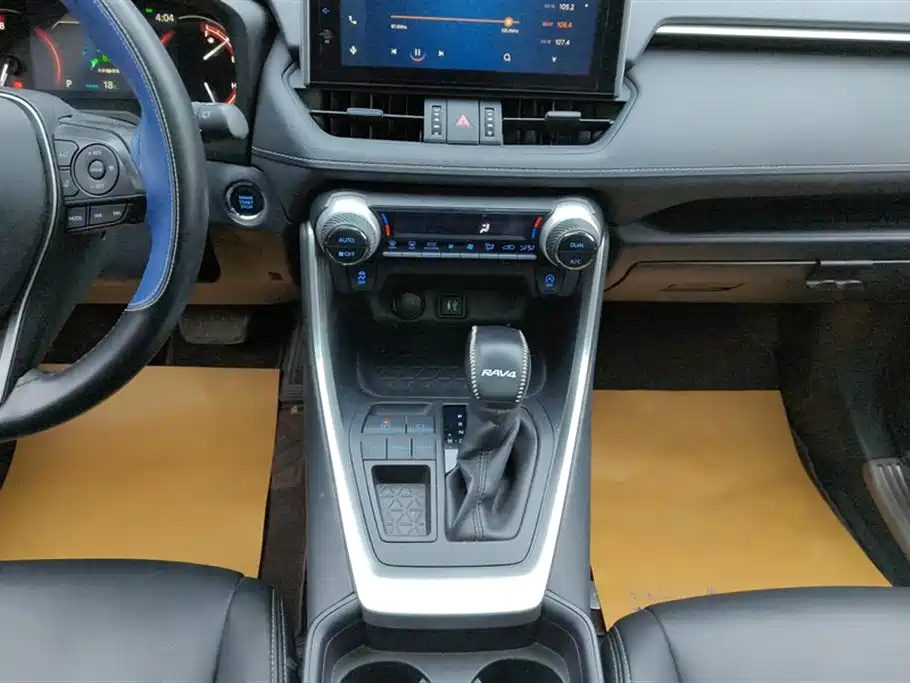 Toyota RAV4 Rongfang 2021 2.0L CVT 2WD Trend фото 16