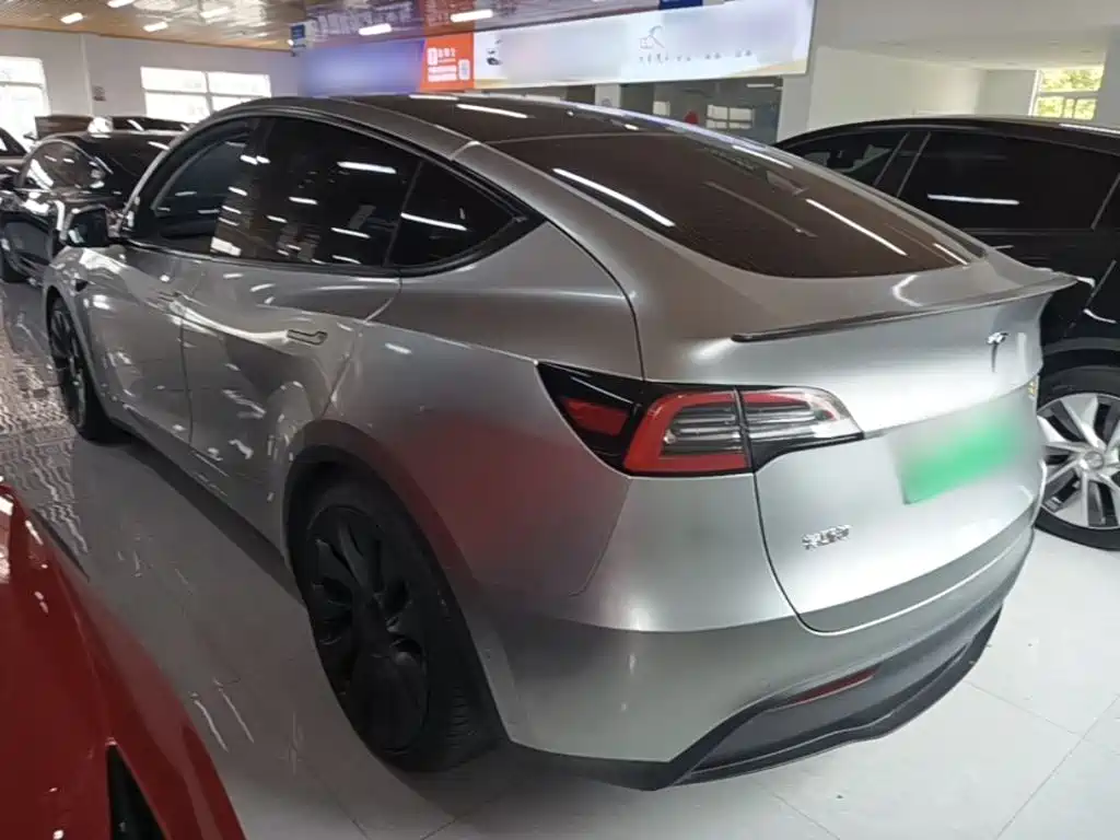 Фото 5 - Tesla Model Y