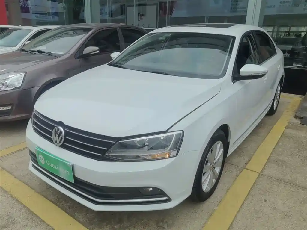 Volkswagen Sagitar 2016 230TSI 25th Anniversary Edition