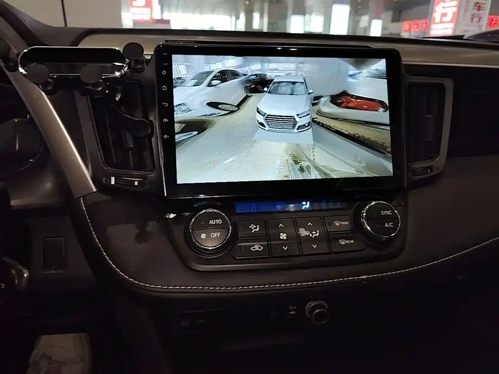 Toyota RAV4 Rongfang 2019 2.0L CVT 2WD Pioneer Edition China VI фото 13