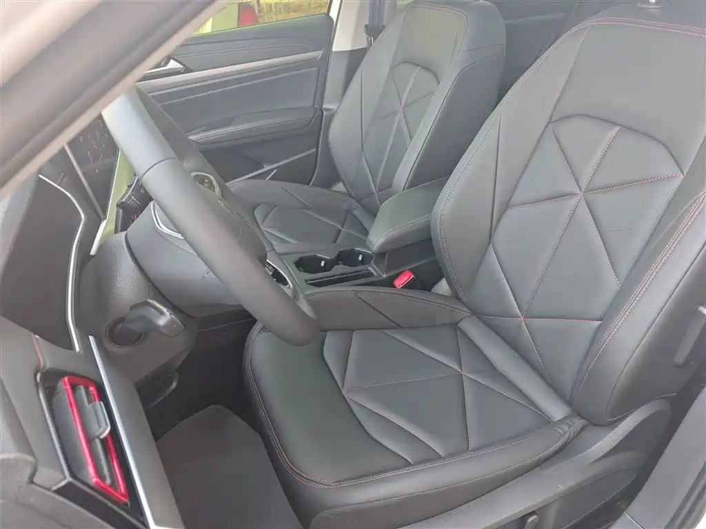 Volkswagen Lavida 2024 Model 300TSI DSG Starlight Leading Edition фото 15