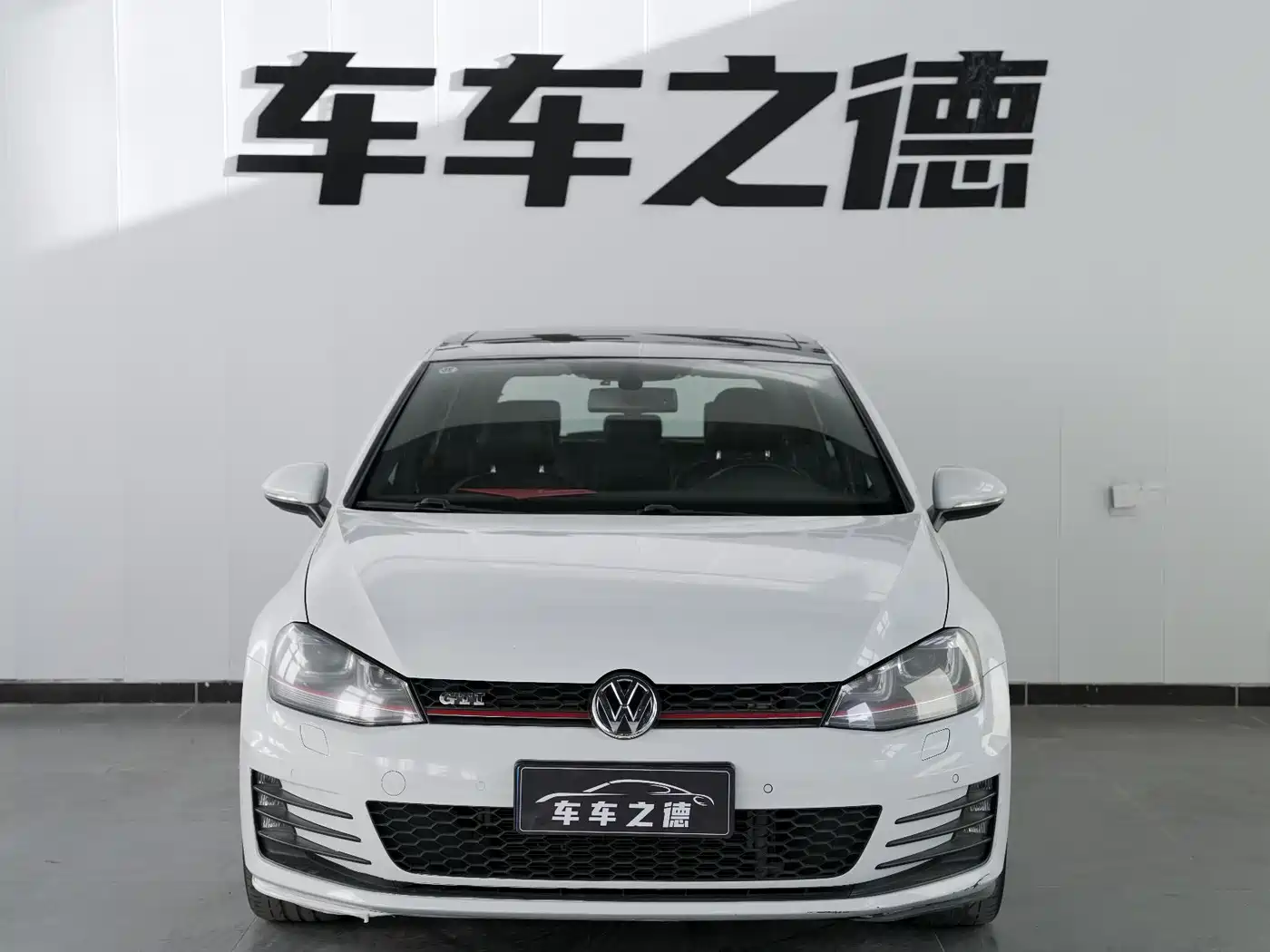 Volkswagen Golf GTI 2016 2.0TSI GTI фото 3