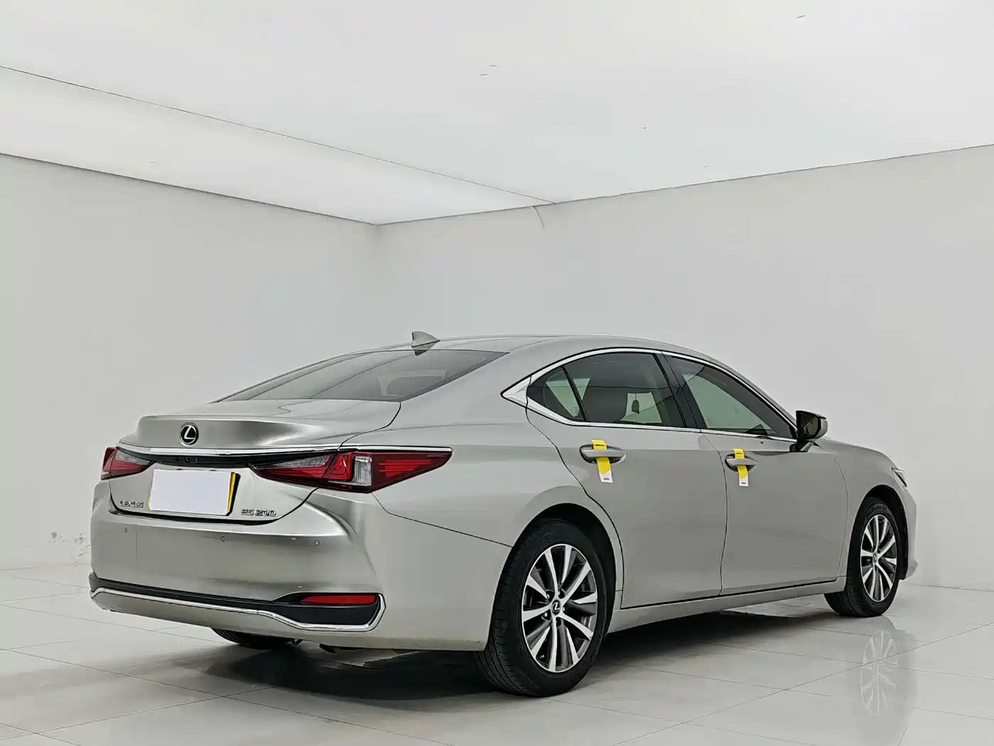 Lexus ES 2020 200 Excellence фото 6