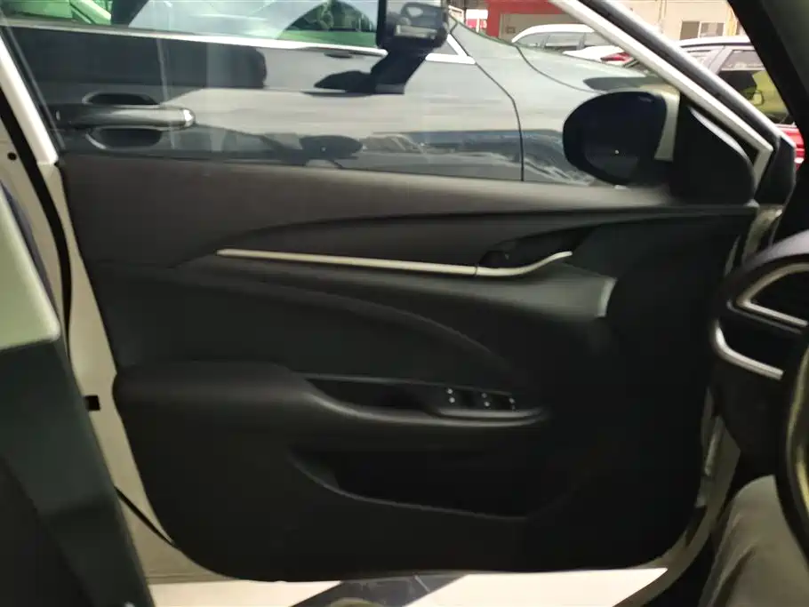 Buick Excelle 2019 18T Auto Connected Elite China VI фото 7