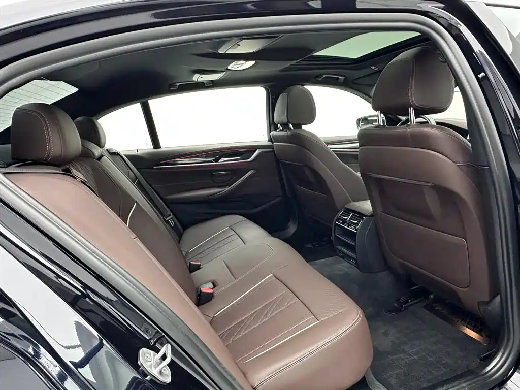 BMW 5 Series 2022 Facelift 525Li M Sport Package фото 21