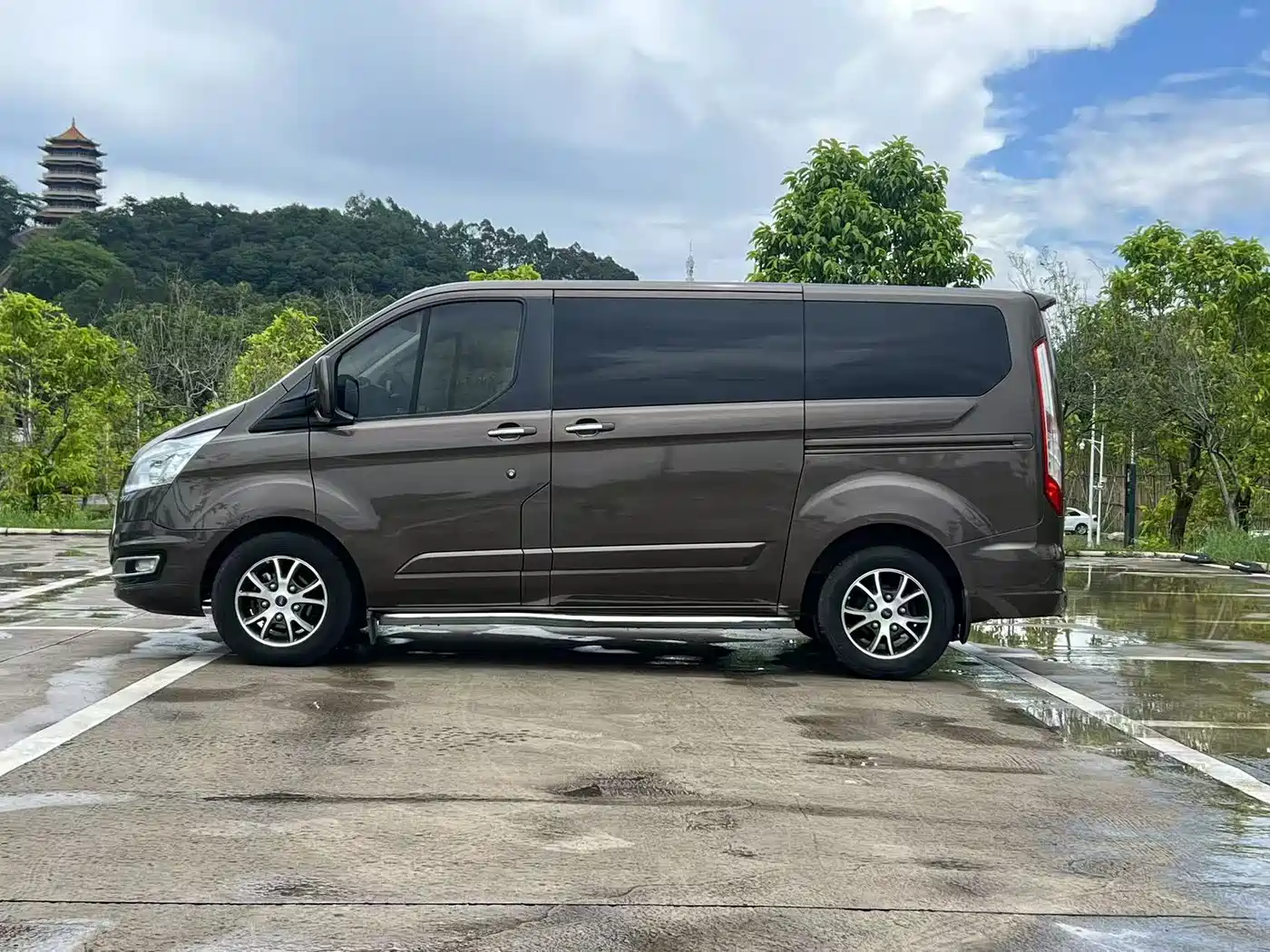 Ford Tourneo 2020 2017 2.0T Automatic Smart Elite Edition