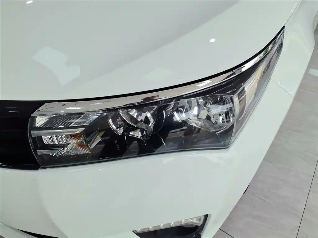 Toyota Corolla 2017 1.2T CVT GL фото 15