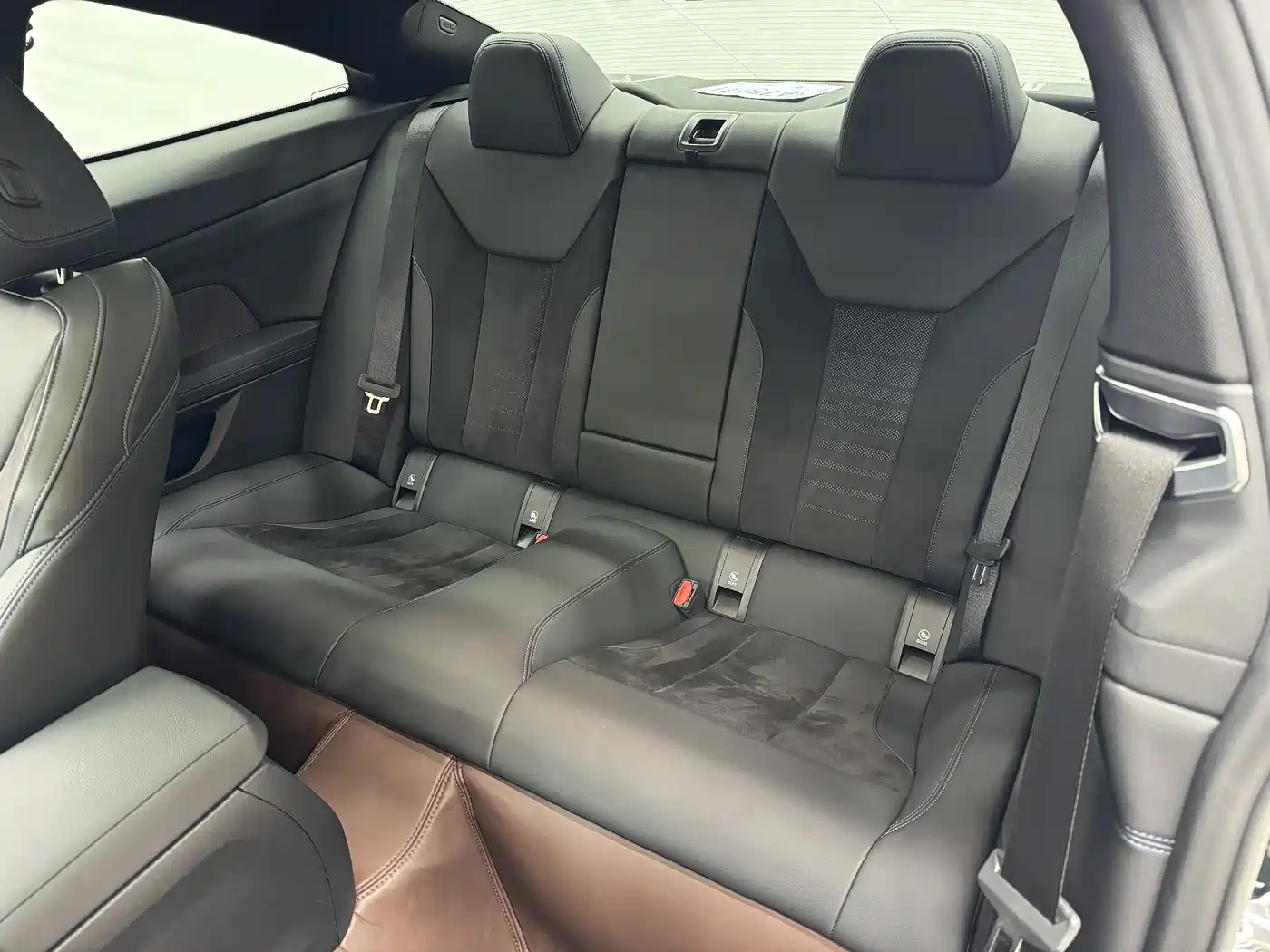 BMW 4 Series 2022 Second Facelift 430i M Sport Shadow Edition фото 13