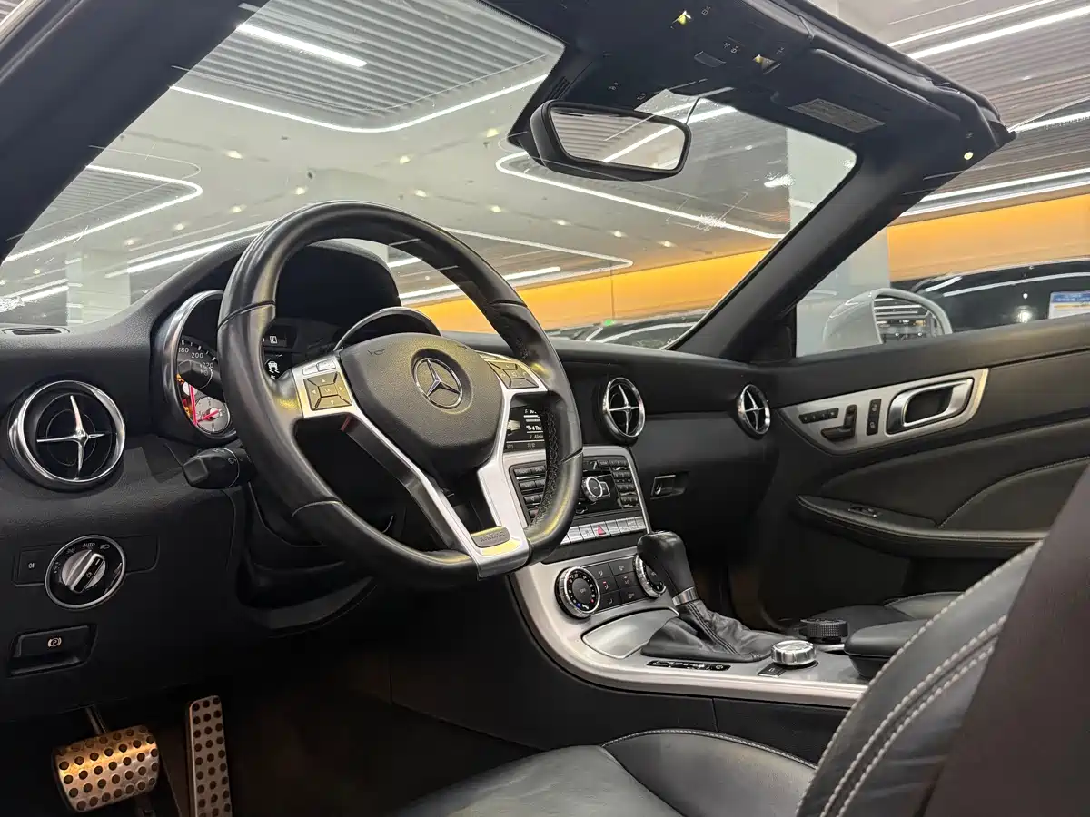 Mercedes-Benz SLK-Class 2012 2011 SLK 200 Fashion