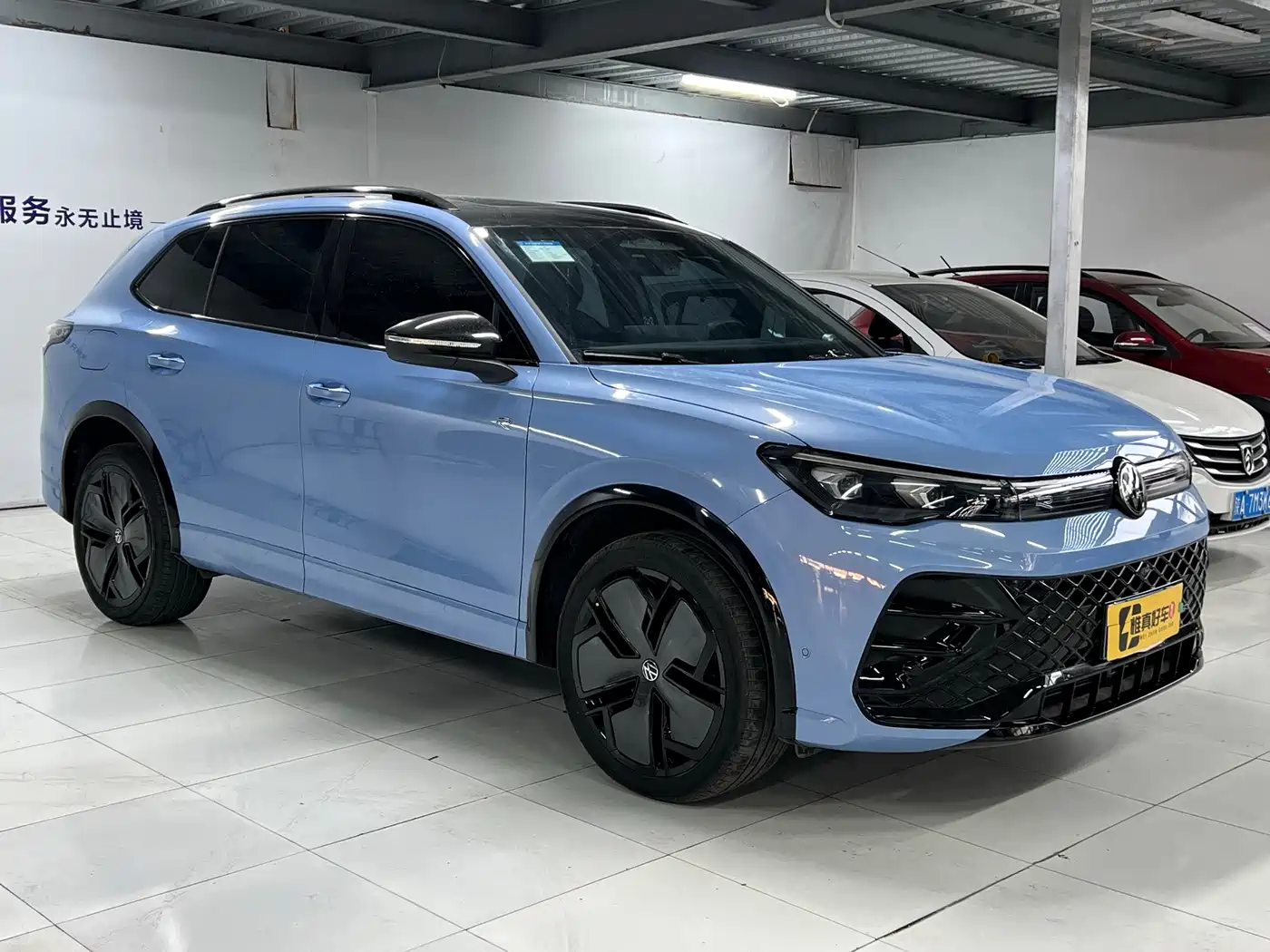 Volkswagen Tiguan L 2024 PRO 380TSI AWD R-Line Intelligent Leader Edition фото 3