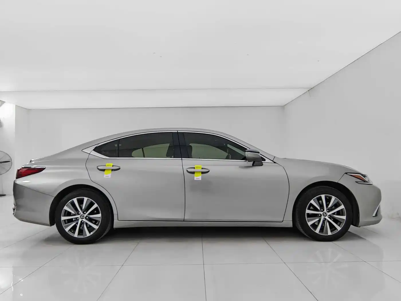 Lexus ES 2020 200 Excellence фото 14