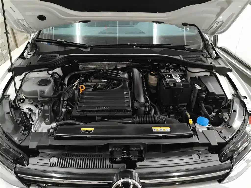 Volkswagen Golf 2023 Facelift 280TSI DSG R-Line Lite фото 20