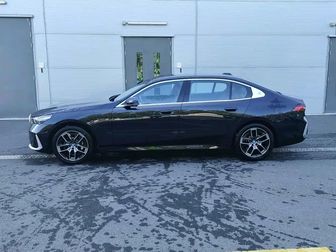 BMW i5 2026 2024 eDrive 35L Luxury Package