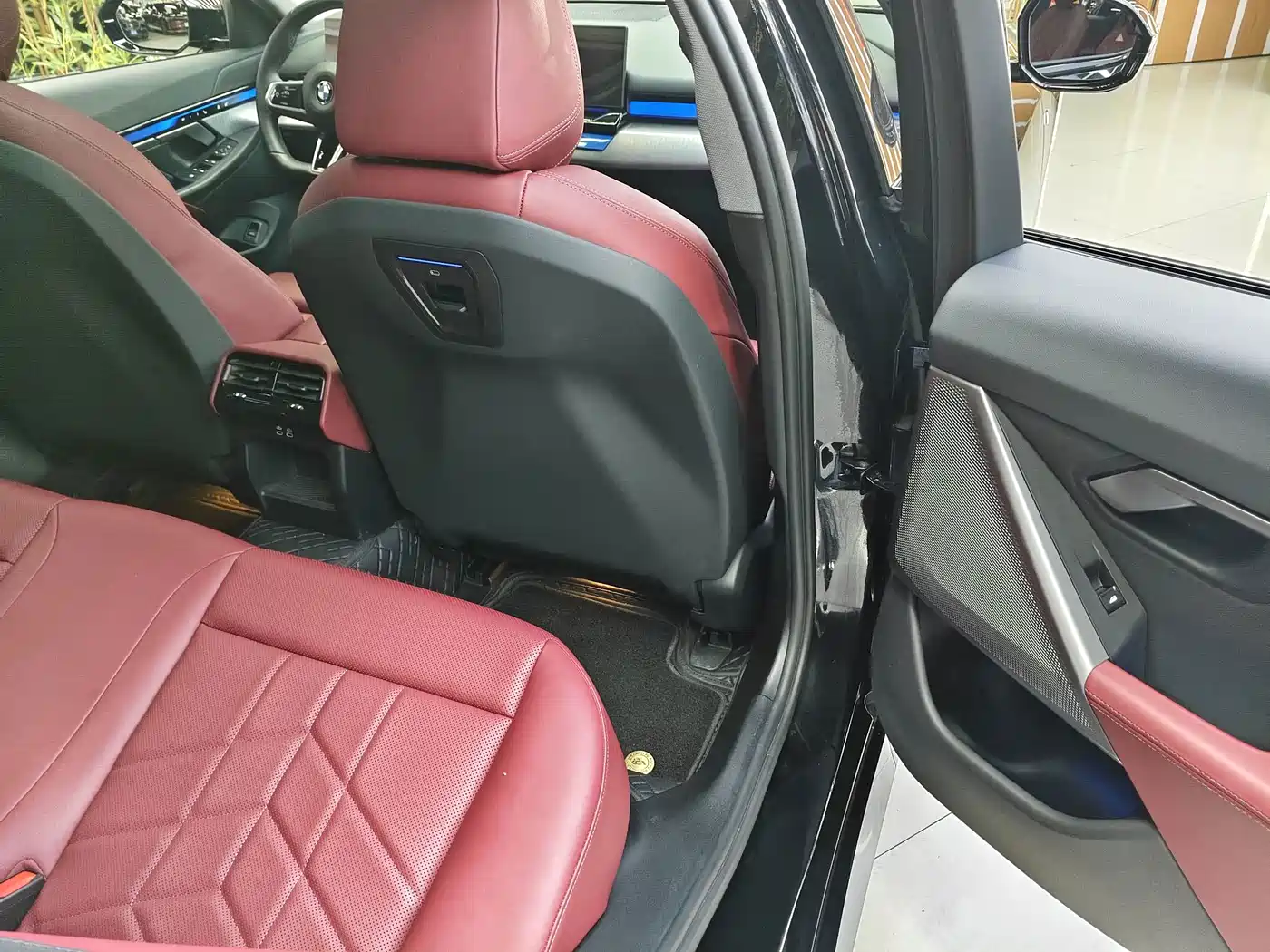 BMW 5 Series, миниатюра 10