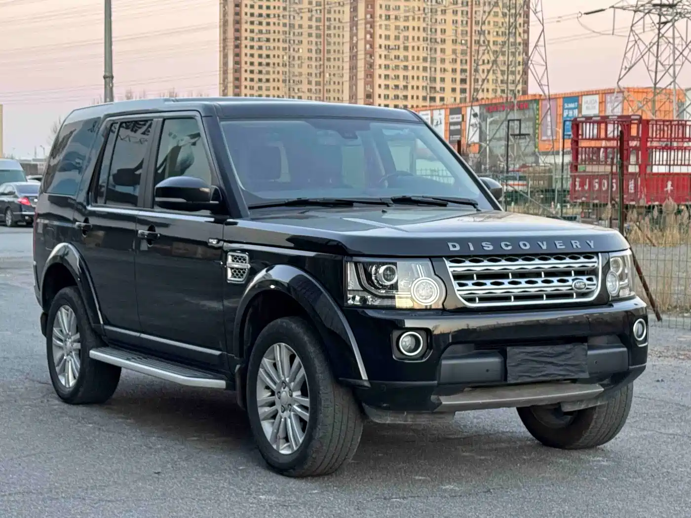 Land Rover Discovery 2014 3.0 SDV6 HSE Diesel фото 2