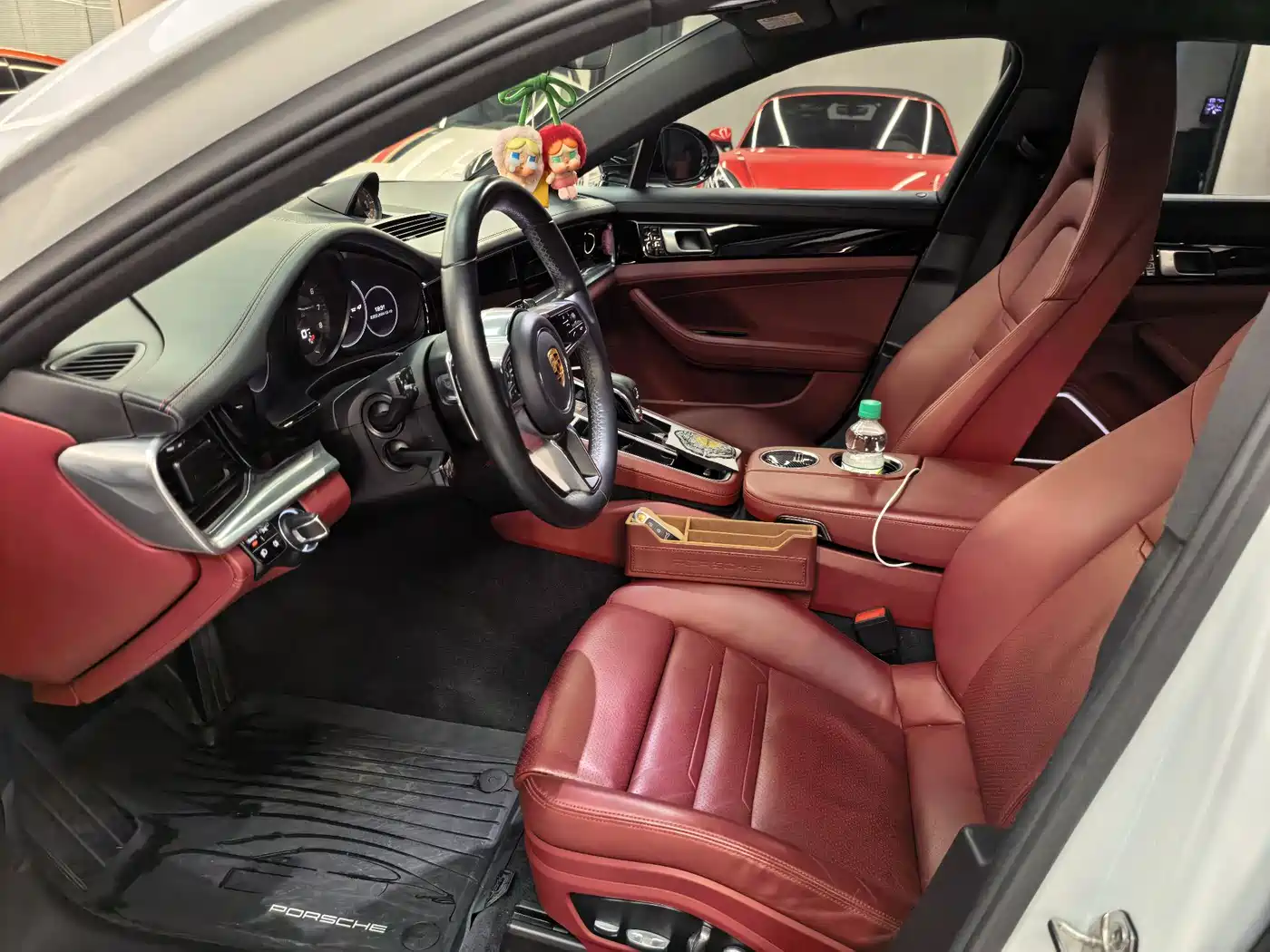 Porsche Panamera 2019 Panamera 4 Executive Long Wheelbase 2.9T фото 8