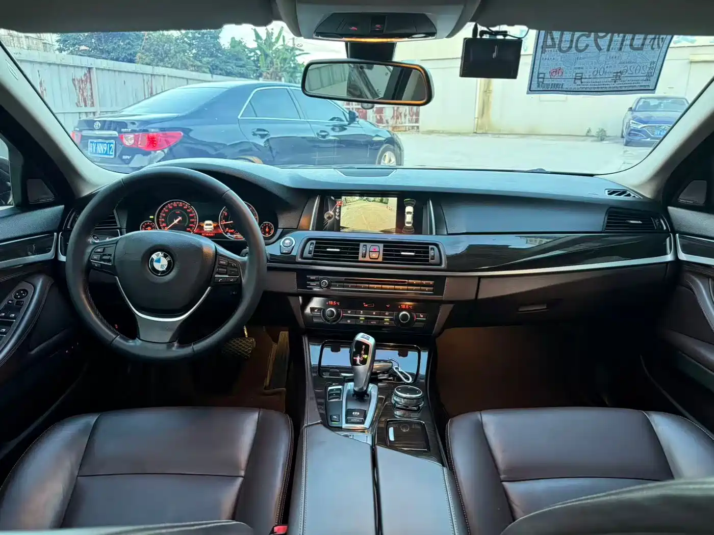 BMW 5 Series 2017 525Li Luxury Design Package фото 8