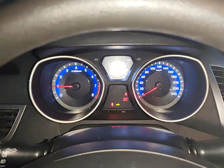 Hyundai Langdong 2015 2015 1.6L Auto Trend