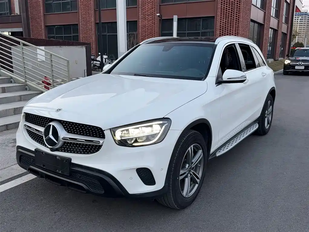 MERCEDES-BENZ GLC
