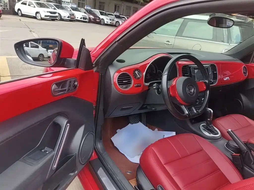 Volkswagen Beetle 2015 180TSI фото 16