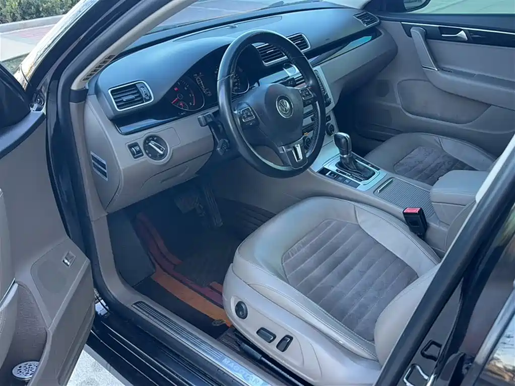Volkswagen Magotan 2013 1.8TSI Luxury фото 15