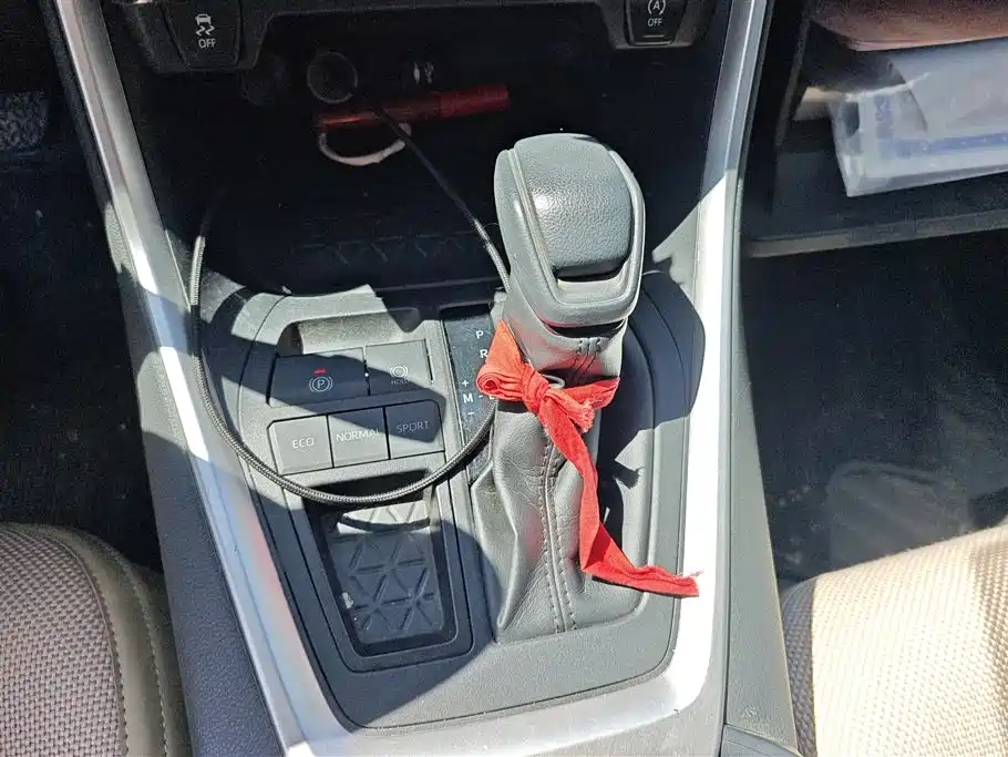 Toyota RAV4 Rongfang 2021 2.0L CVT 2WD Trend фото 16