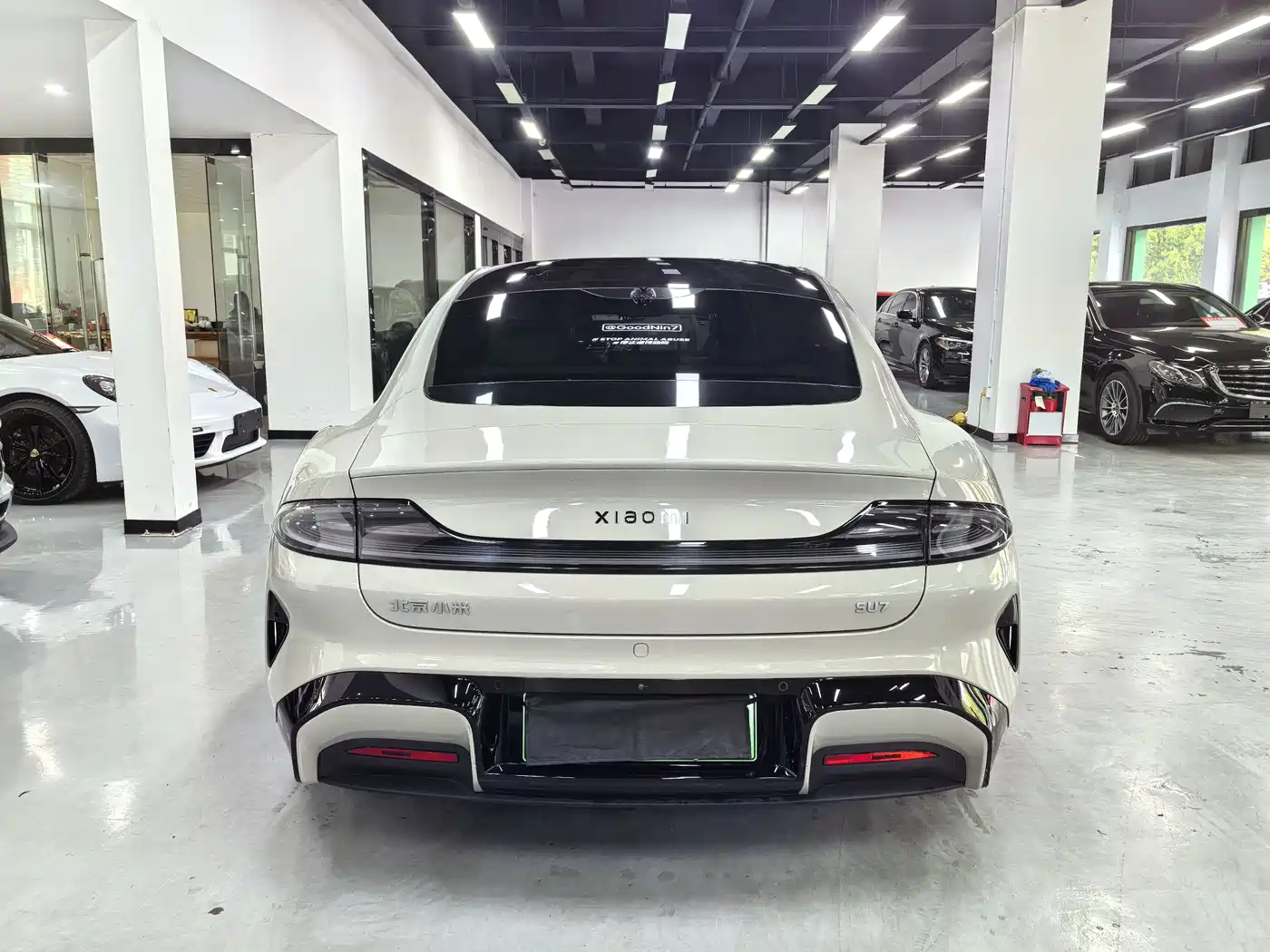 XIAOMI CAR XIAOMI SU7