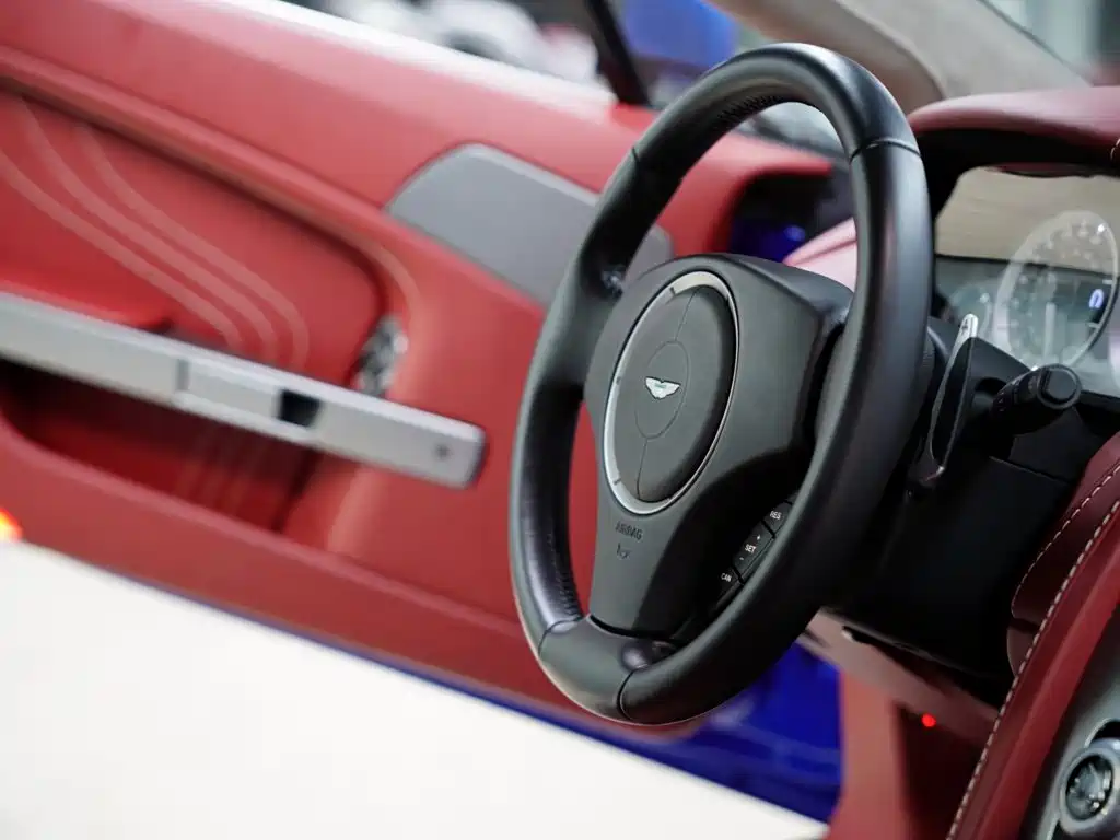 Aston Martin V8 Vantage 2017 2012 4.7L S Coupe