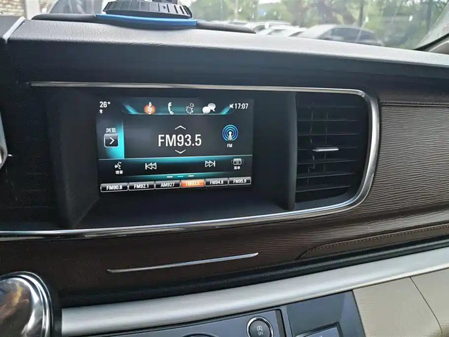 Buick GL8 2018 28T Luxury Model China VI фото 12