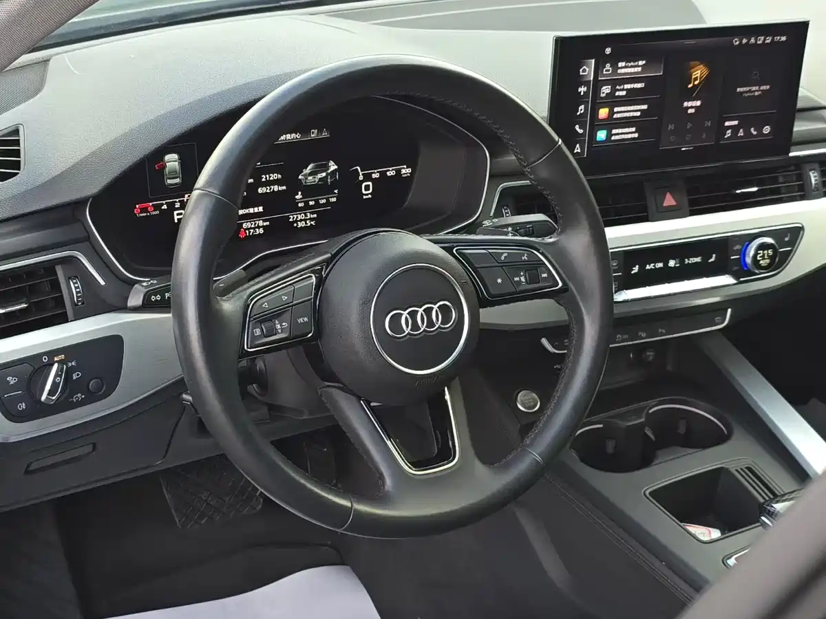 Audi A4L 2020 40 TFSI quattro Luxury Dynamic фото 4
