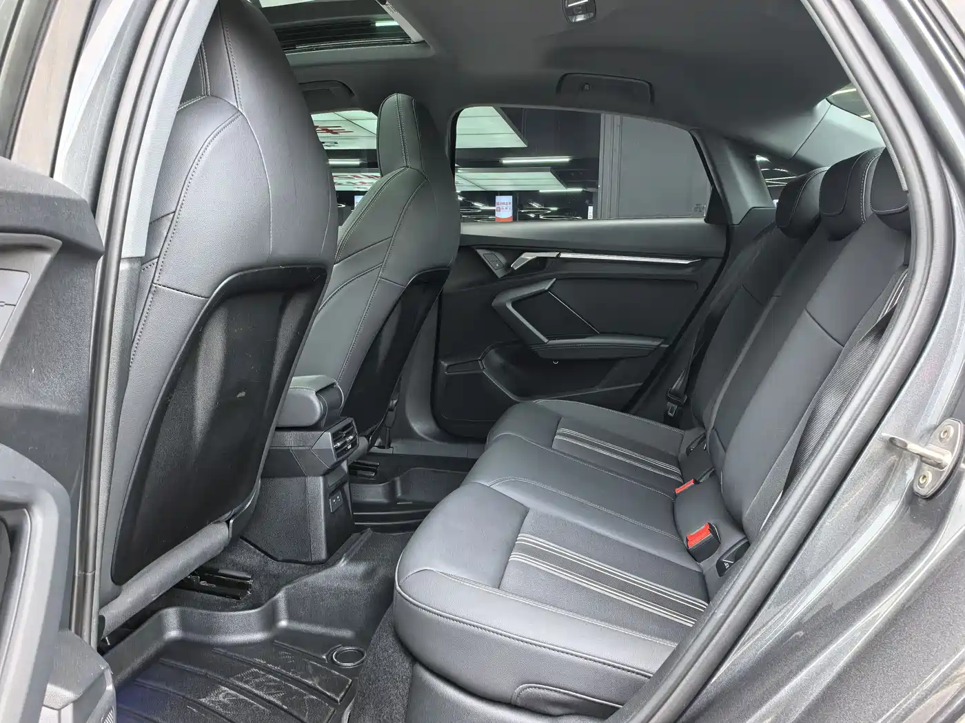 Audi A3 2024 Model A3L Limousine 35 TFSI Fashion Sport фото 11