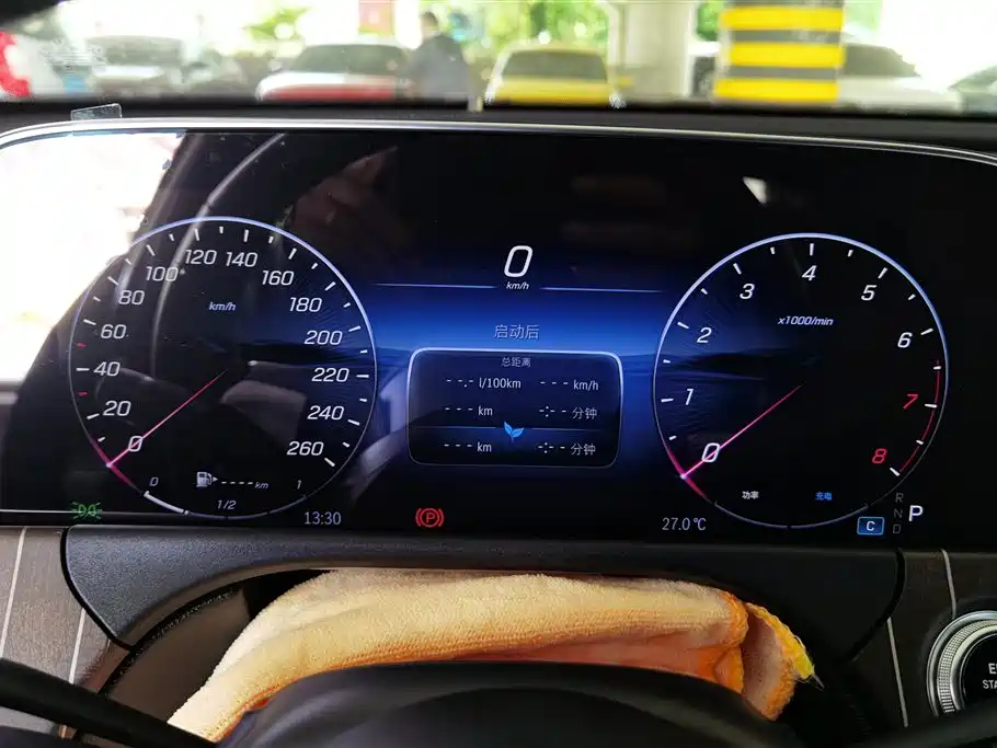 Mercedes-Benz E-Class 2024 E 300 L Fashion фото 14