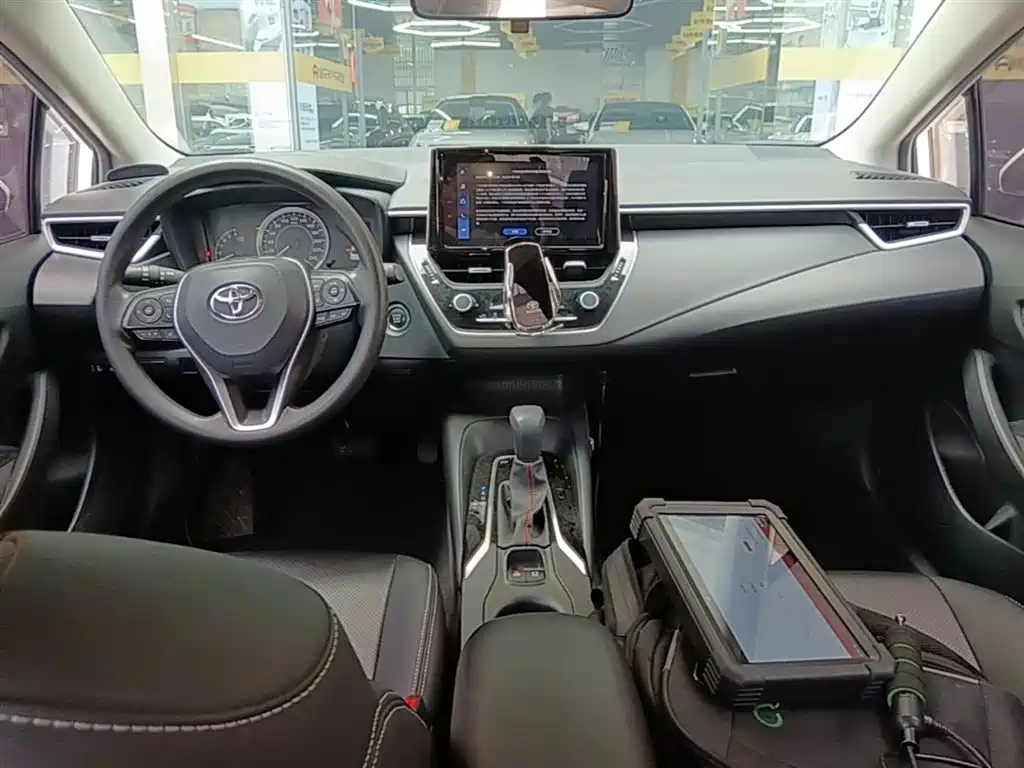Toyota Corolla 2021 1.2T S-CVT Elite PLUS Edition фото 10