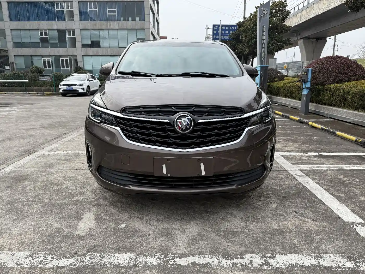 Buick GL8 2021 Land Business Class 652T Luxury