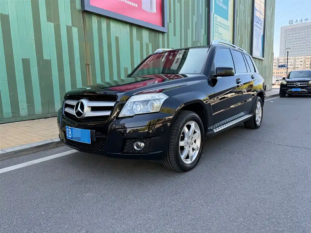 Mercedes-Benz GLK-Class (Import) 2011 GLK 300 4MATIC Fashion