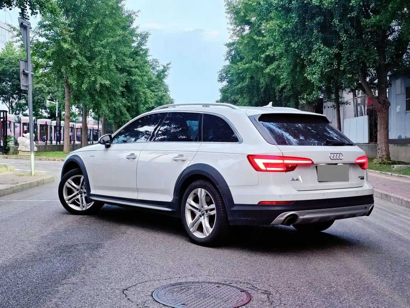 Audi A4 (Import) 2017 2017 45 TFSI allroad quattro Fashion