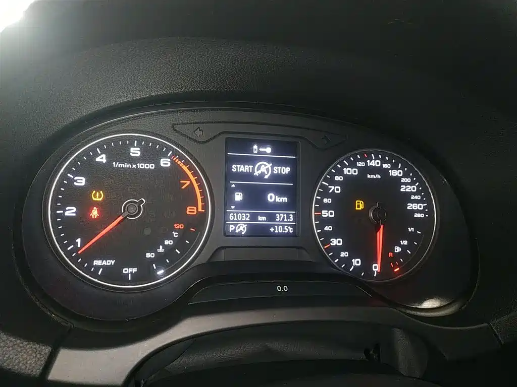 Audi A3 2018 30th Anniversary Limousine 35 TFSI Style фото 12
